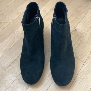 Aquatalia black suede ankle booties